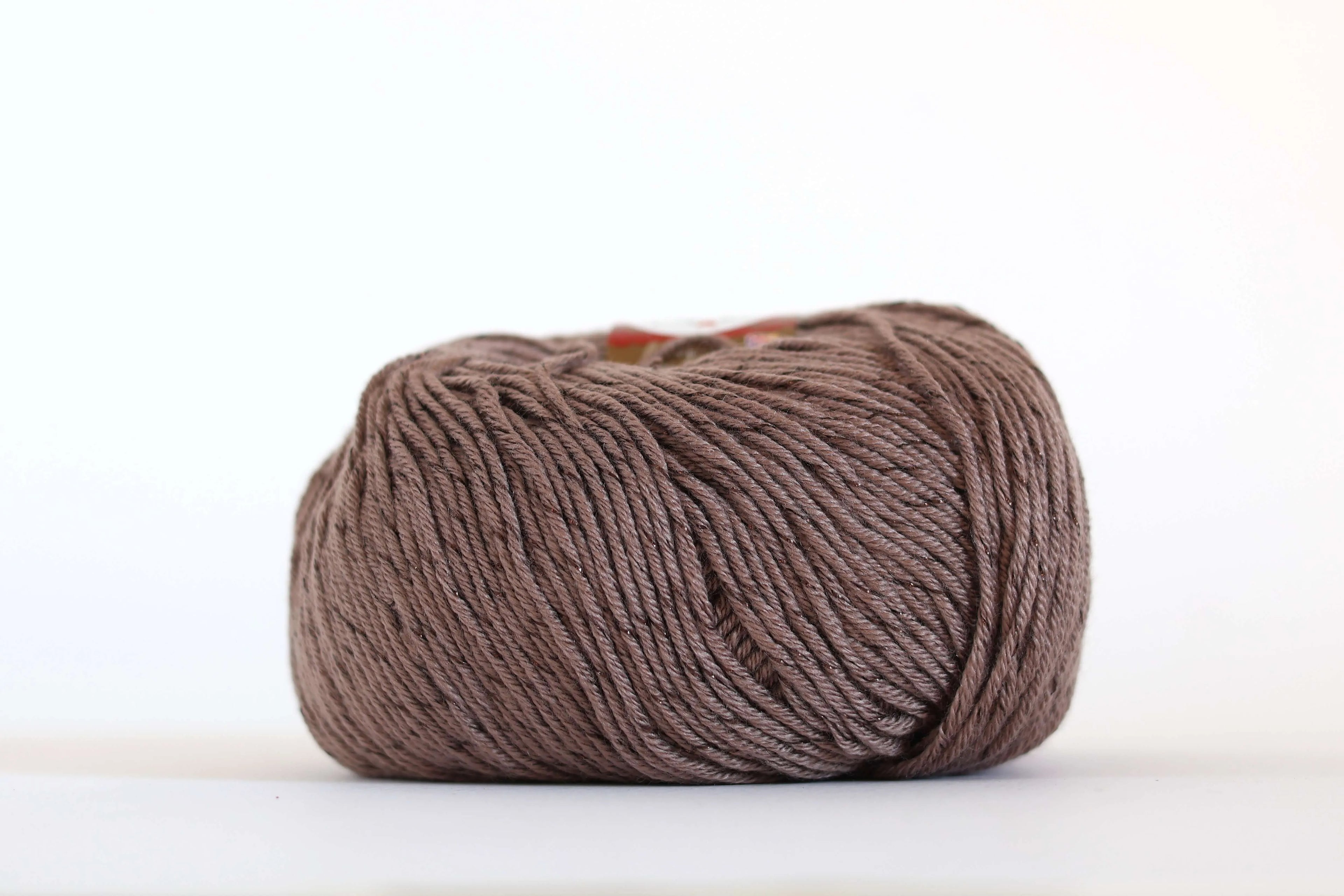 Baci Rubati 97% microfibra PC 3% Poliestere - Miss tricot - 50g x 130m