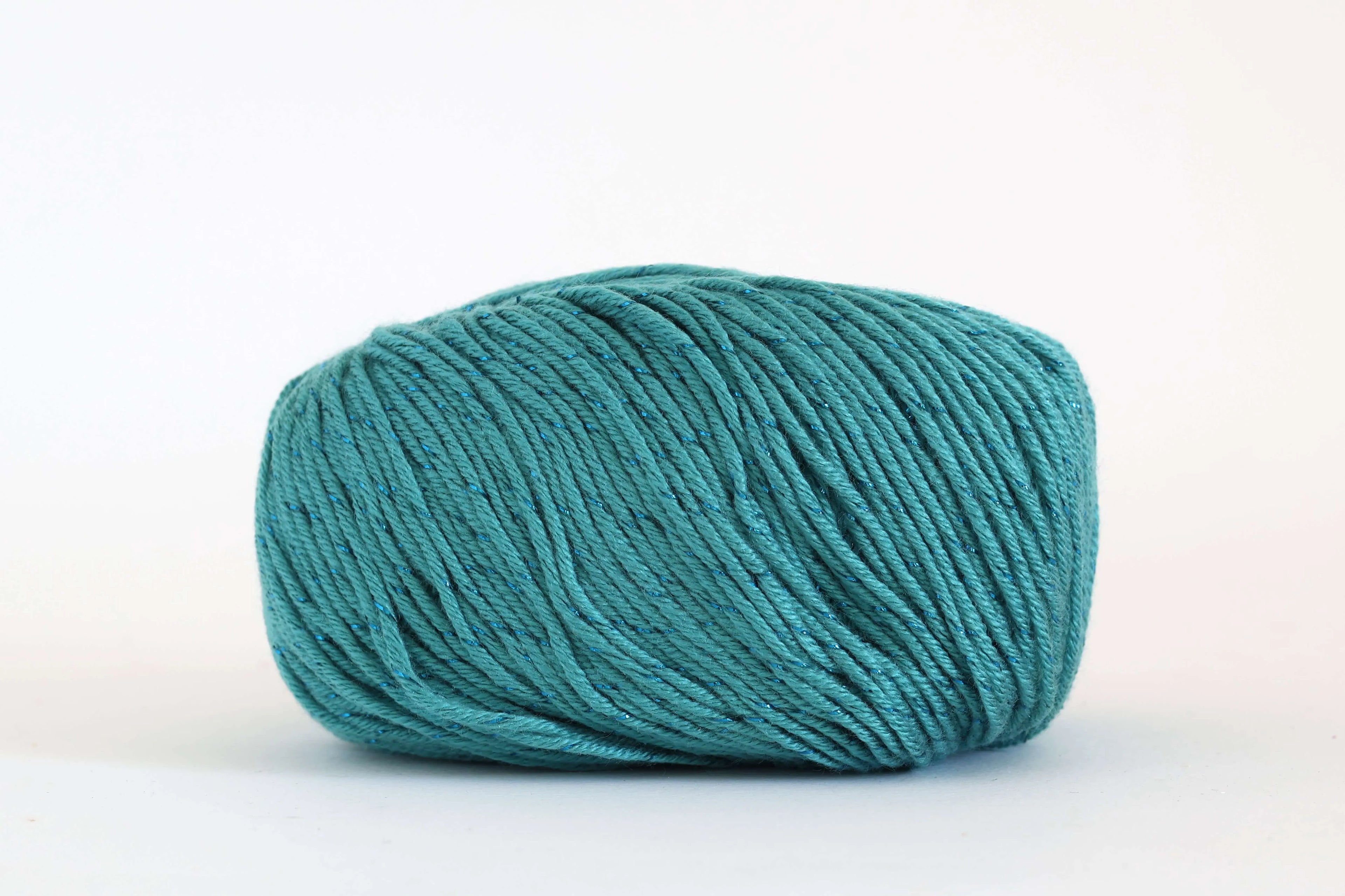 Baci Rubati 97% microfibra PC 3% Poliestere - Miss tricot - 50g x 130m
